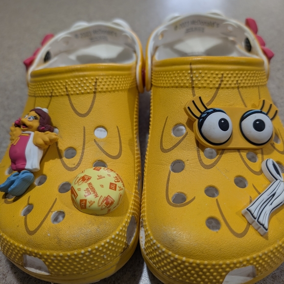 Crocs McDonald's Birdie Classic Croc Size 7 - Picture 9 of 10